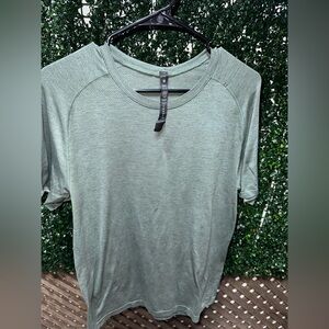 Lululemon Metal Vent Tech Short Sleeve Shirt 2.0